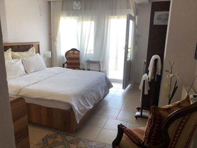 Cunda Asiyan Otel Ayvalı Exterior foto